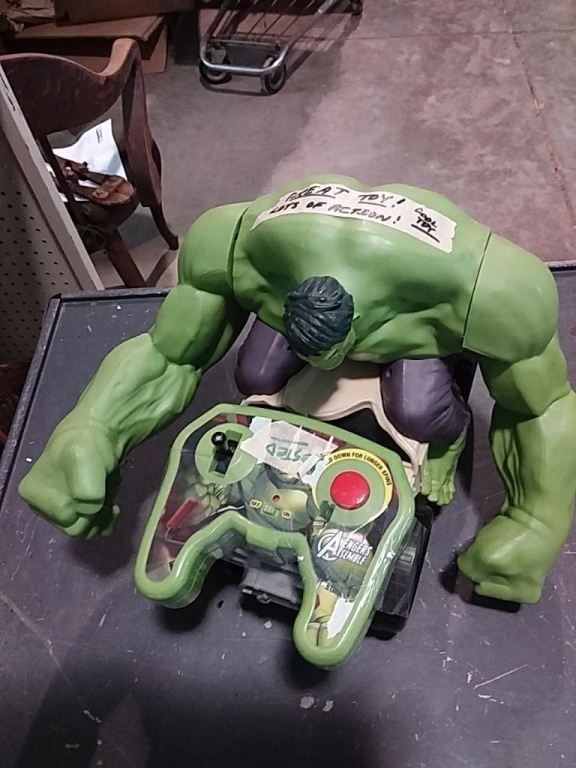 Hulk Smash Hummer with Remote