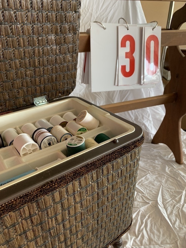 Quilt stand and sewing basket