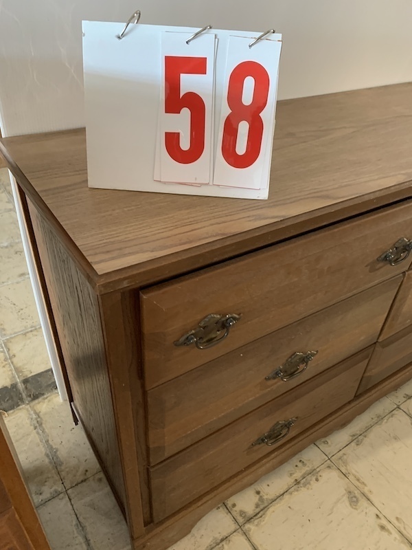 Dresser