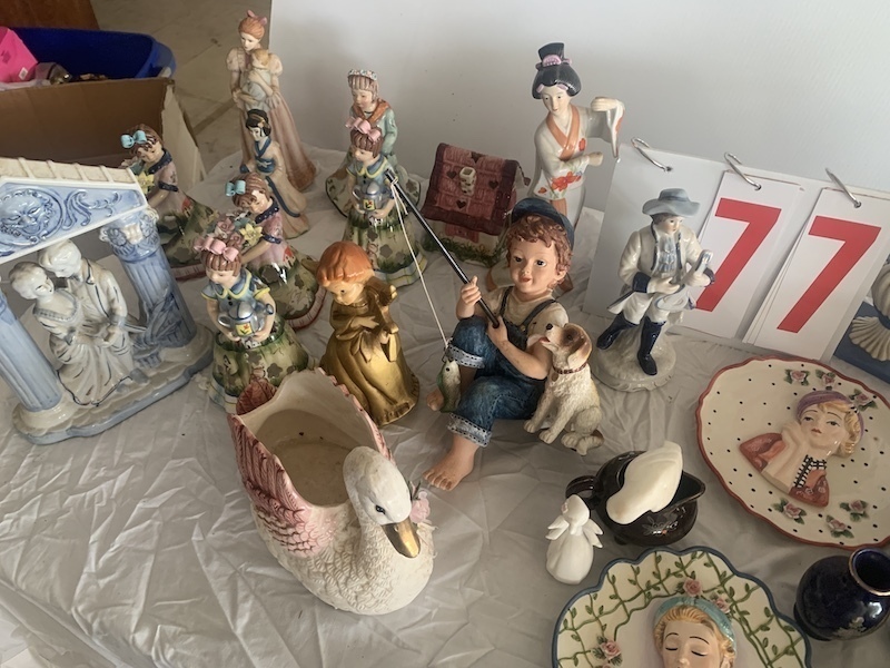 Figurines and plates