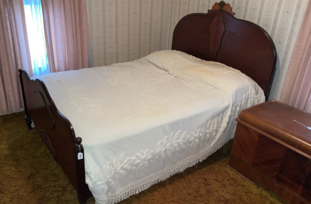 3 Piece Antique Full Size Bedroom Suite