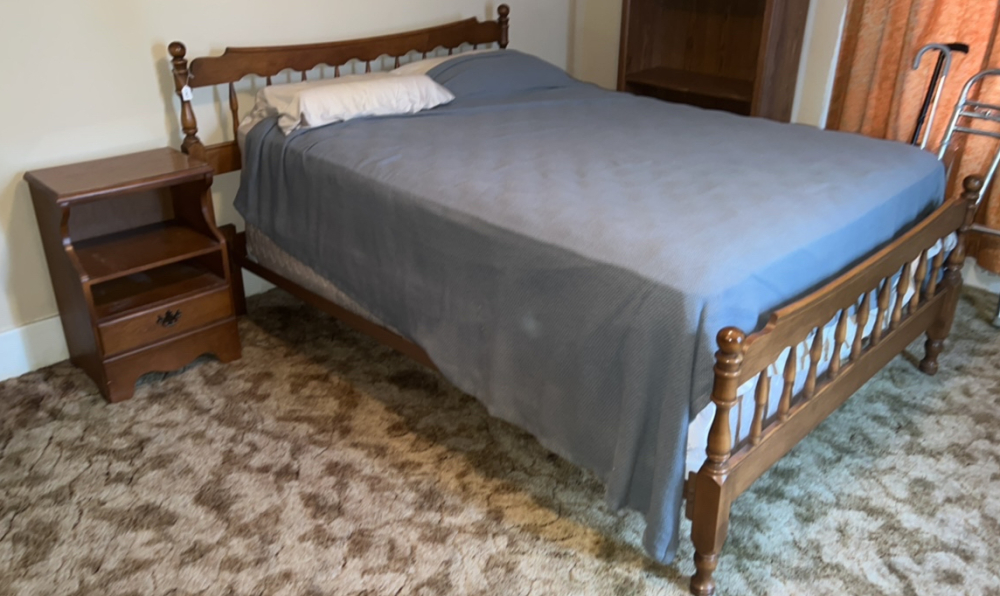 4 Pc Full Size Bedroom Suite