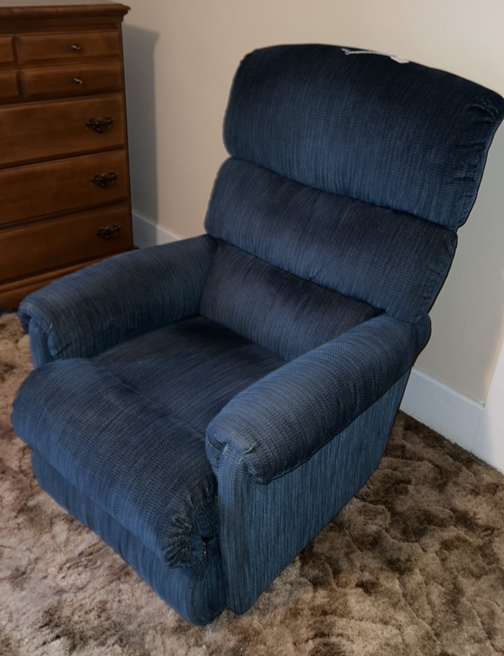 Lax-Z-Boy Recliner