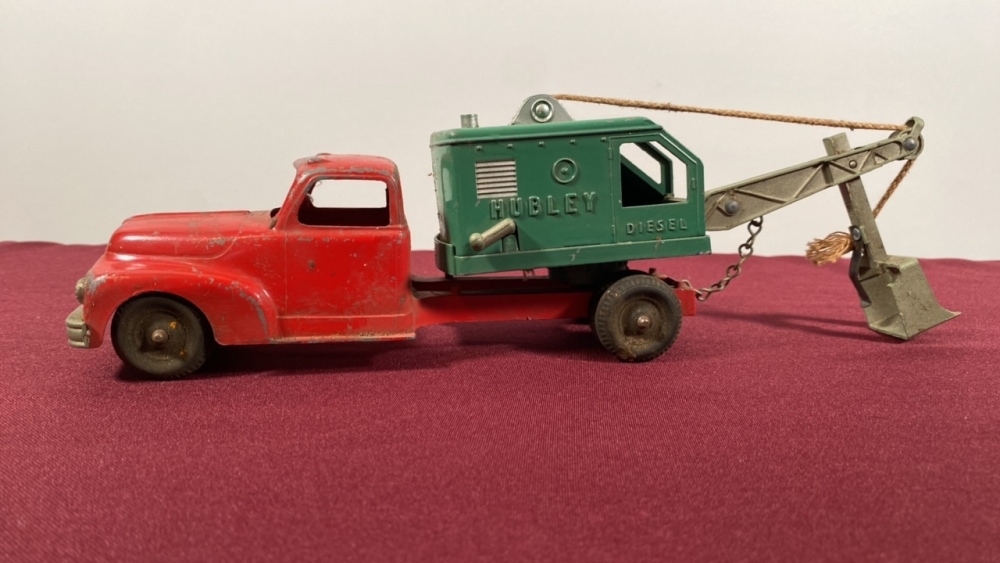 Hubley Metal Crane
