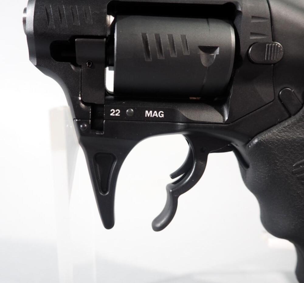 Standard Manufacturing Thunderstruck .22 Mag Double Bbl Revolver SN# SVF 000904, Holds 8 Rds, Fires Both Bbls At The Same Time, In Hard Belt Holster