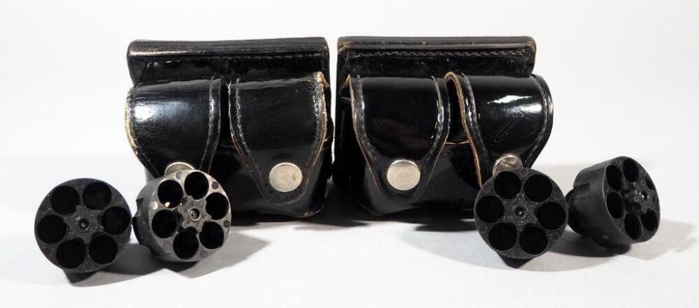 Safariland 6-Rd Speed Loaders, Qty 4, In Leather Holsters