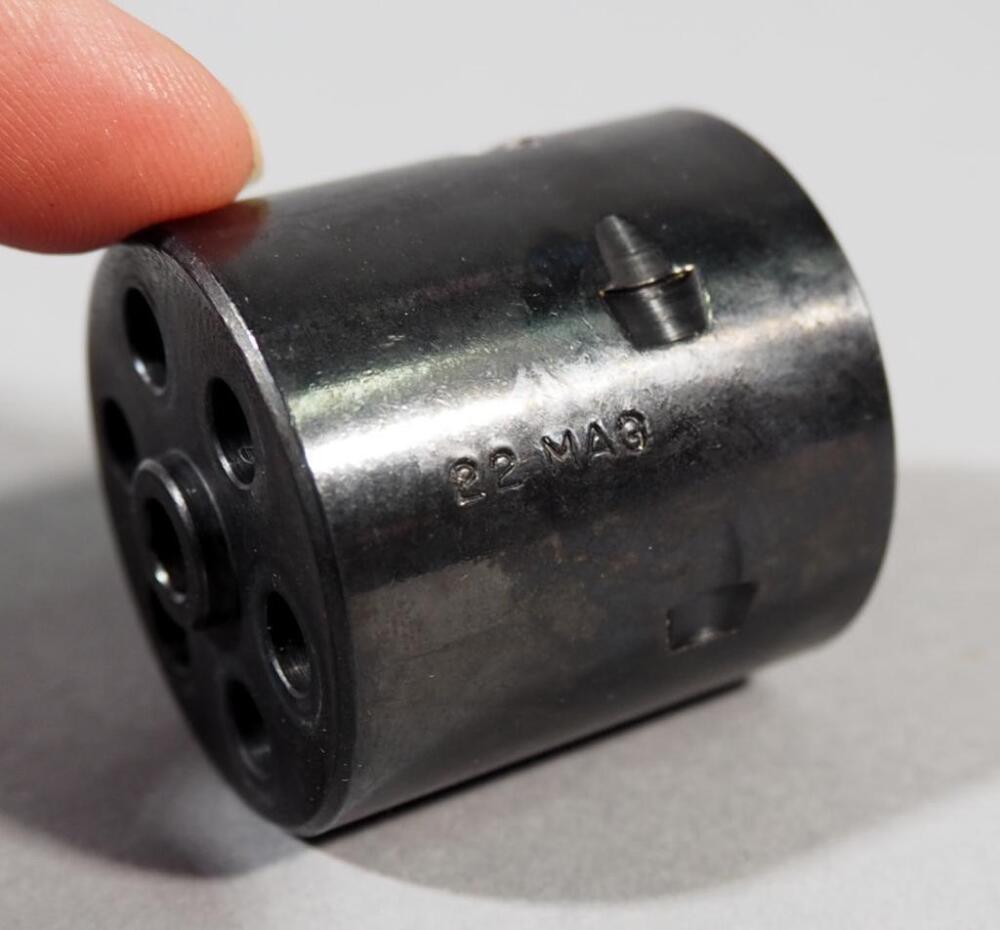 .22 MAG 6-Shot Cylinder
