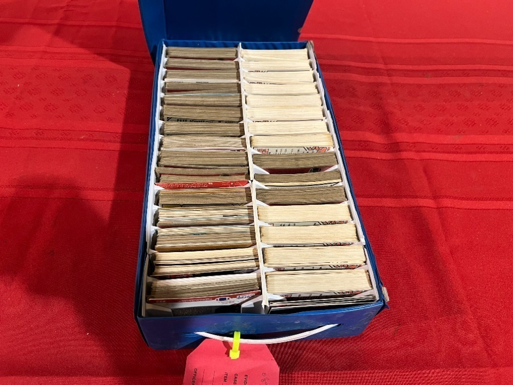 ALL STAR SPORTS CARD CASE WITH CARDS, SEE PICTURES FOR DETAILS. C30
