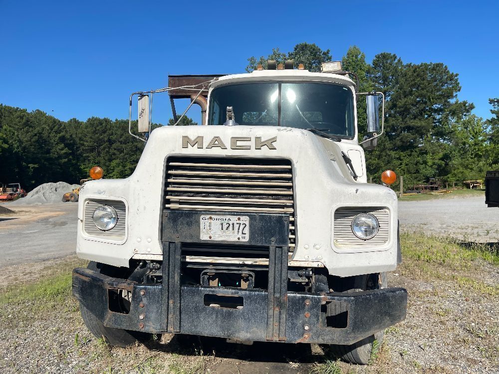 1994 Mack Roll Off Truck