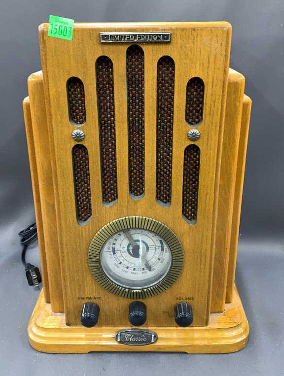 Classic Collectors Edition Radio Model Cr - 620