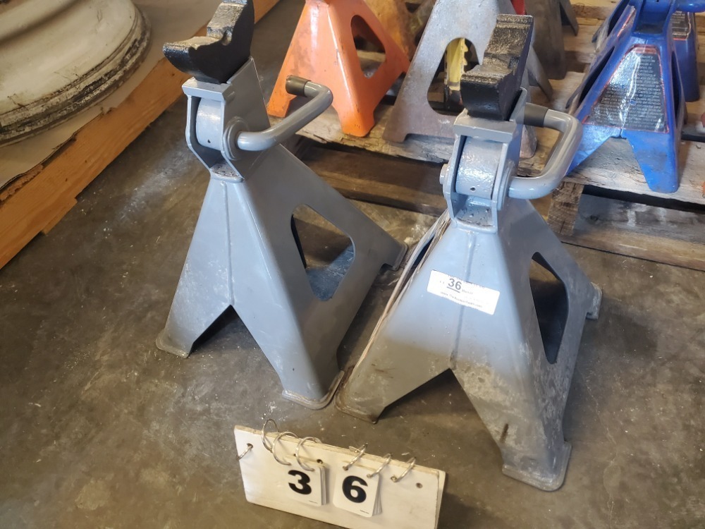 Ever craft 12,000 lbs. jack stands