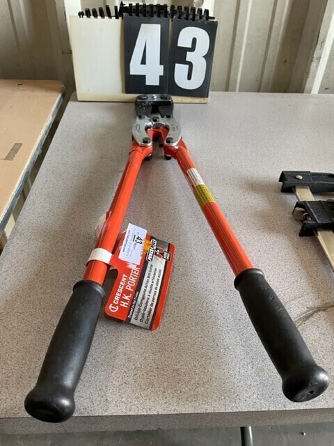 Power Pivot Crescent Bolt Cutter image