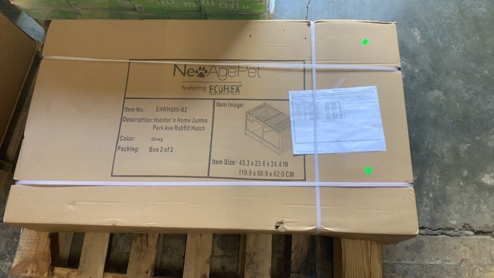 Habitat N Home Jumbo Park Ave Rabbit Hutch Box