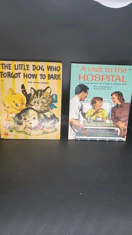 Vintage Wonder Books: see pictures for titles. 1946 and 1958