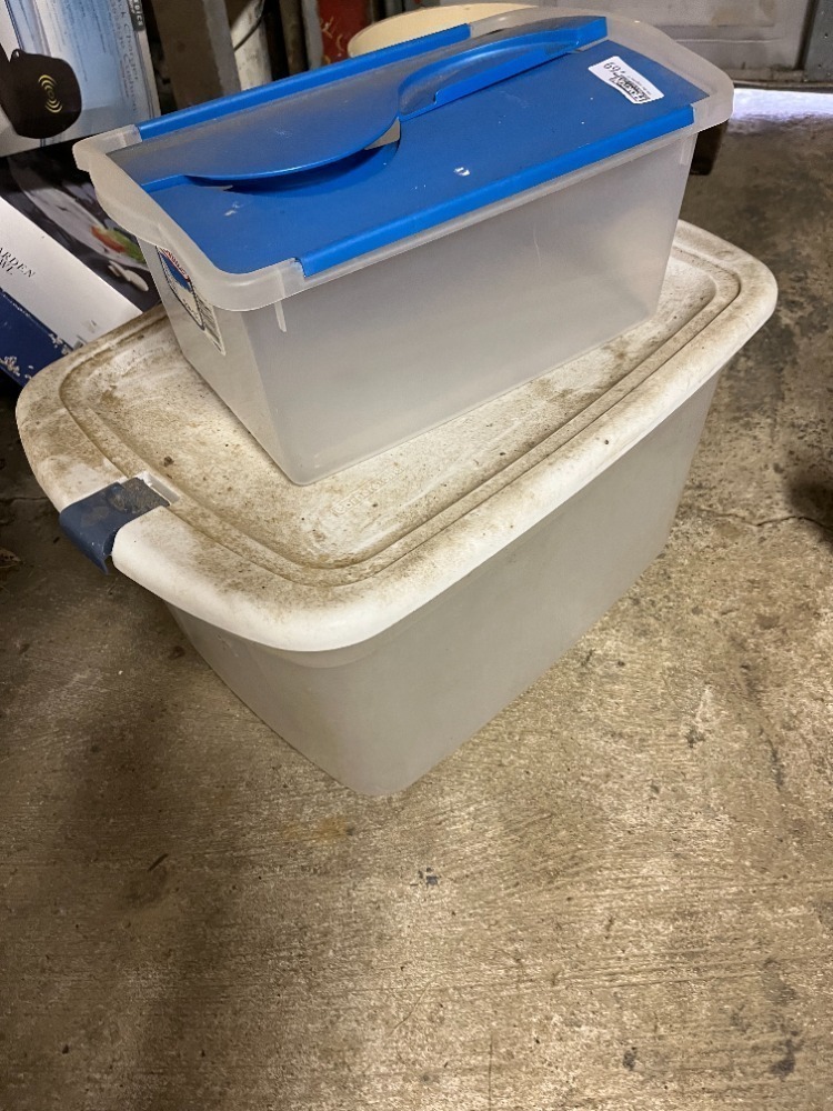 2 Storage Totes