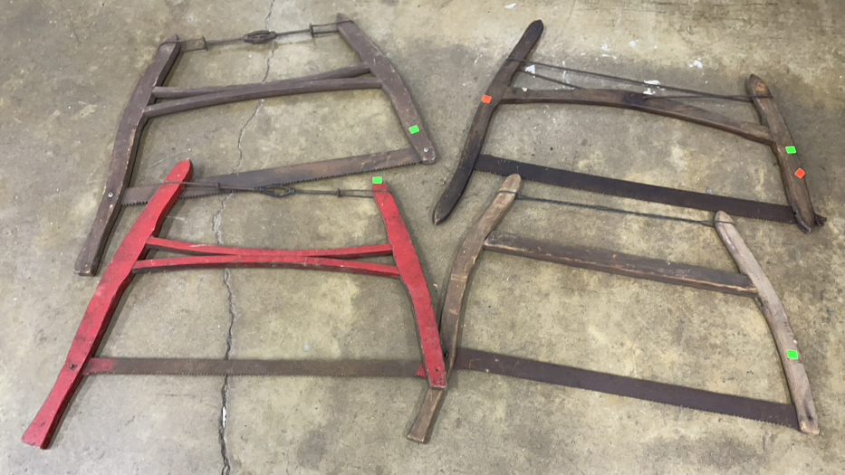 4 Hand Cross Saws 33" Wide Of Largest