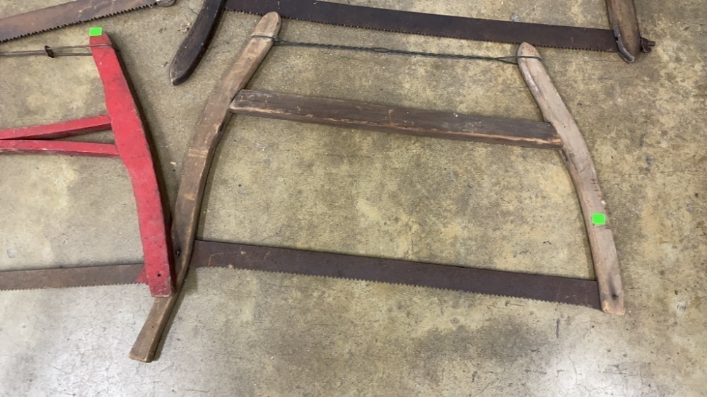 4 Hand Cross Saws 33" Wide Of Largest