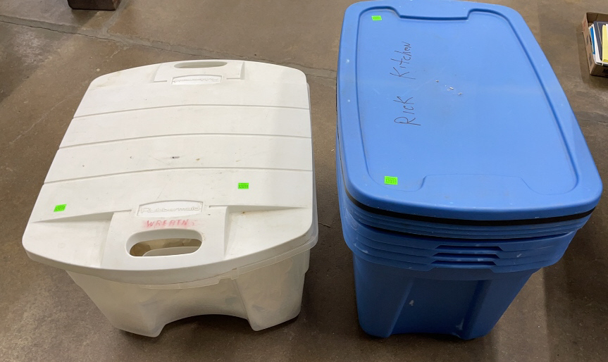 6 Storage Totes And Lids
