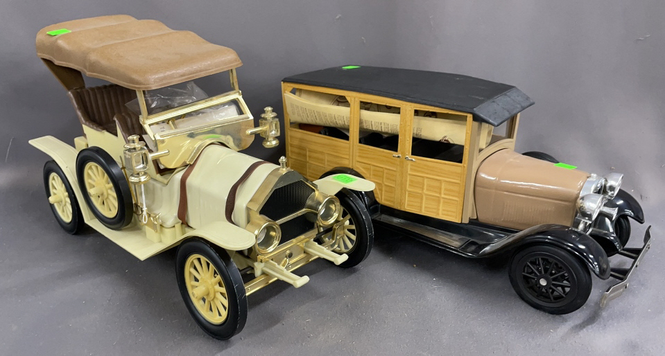 2 Jim Beam Car Decanters 6" Wide X 15" Of Largest