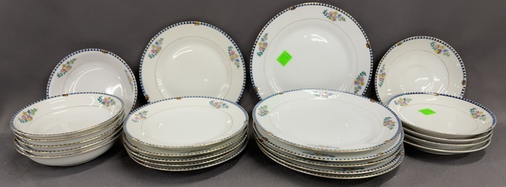 30 Pcs Noritake Sheridan China 7.5" Of Largest