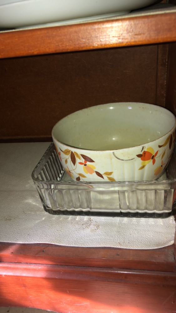 Miscellaneous serving bowls