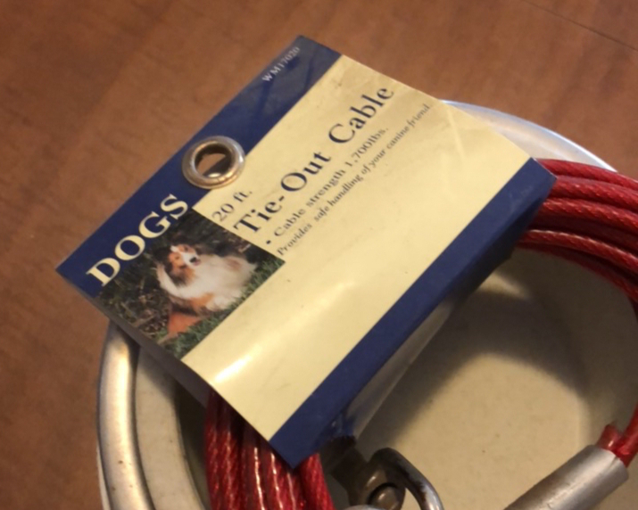 Dog dish with Tie out cable
