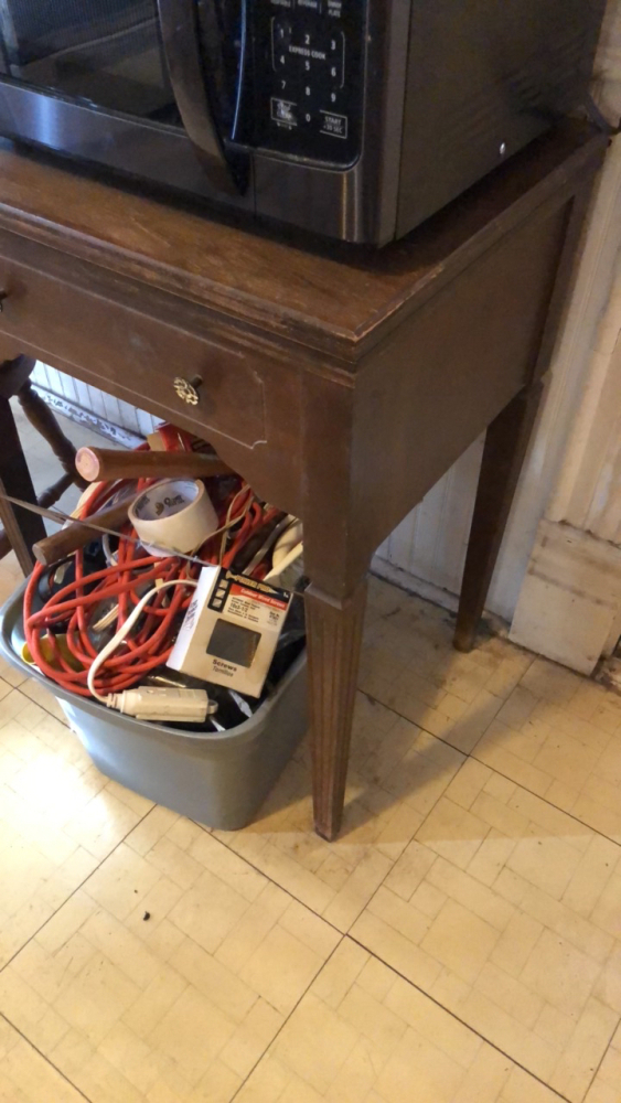 Vintage sewing machine cabinet with sewing machine not tested