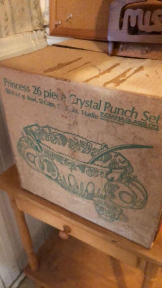 Princess 26 piece, crystal punch set
