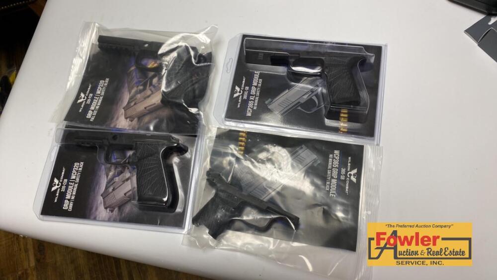 (4) Wilson Combat Grip Modules