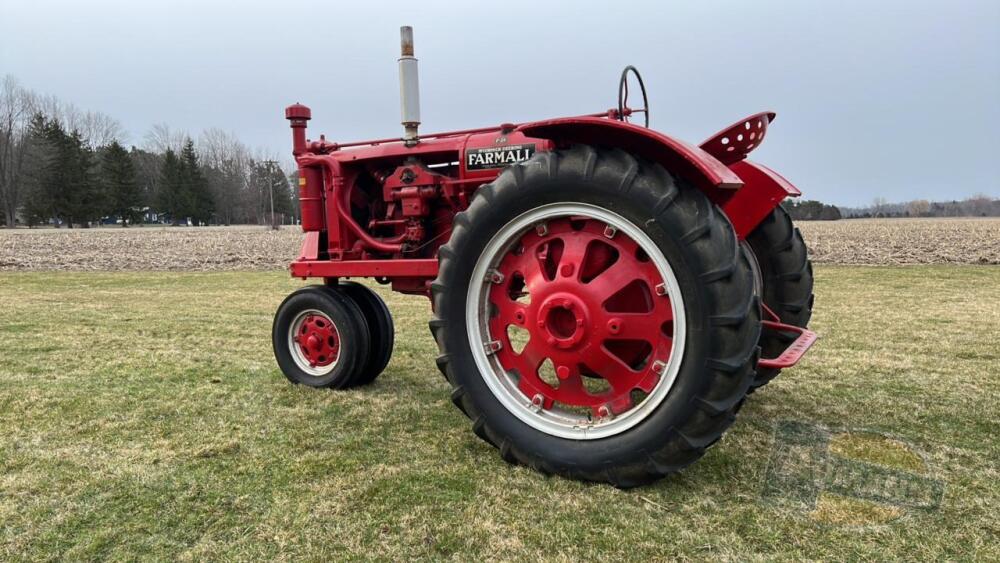 Farmall F-20 Narrow Front