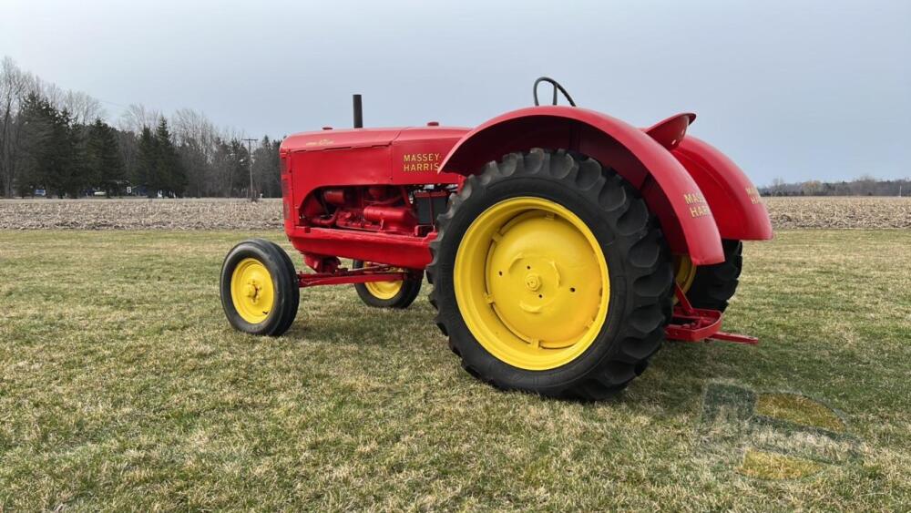 Massey Harris 101 Junior Twin Power Standard