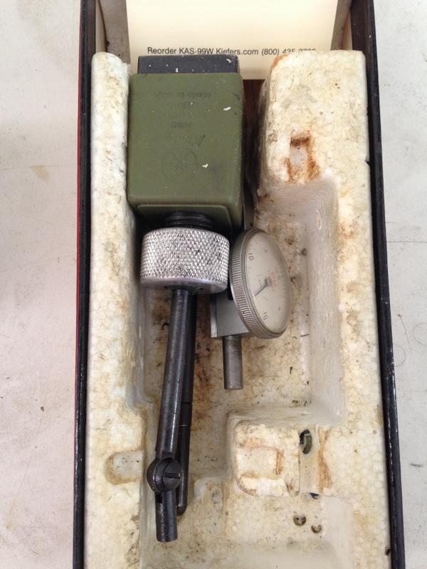 Dial Indicator w/ Magnetic base
