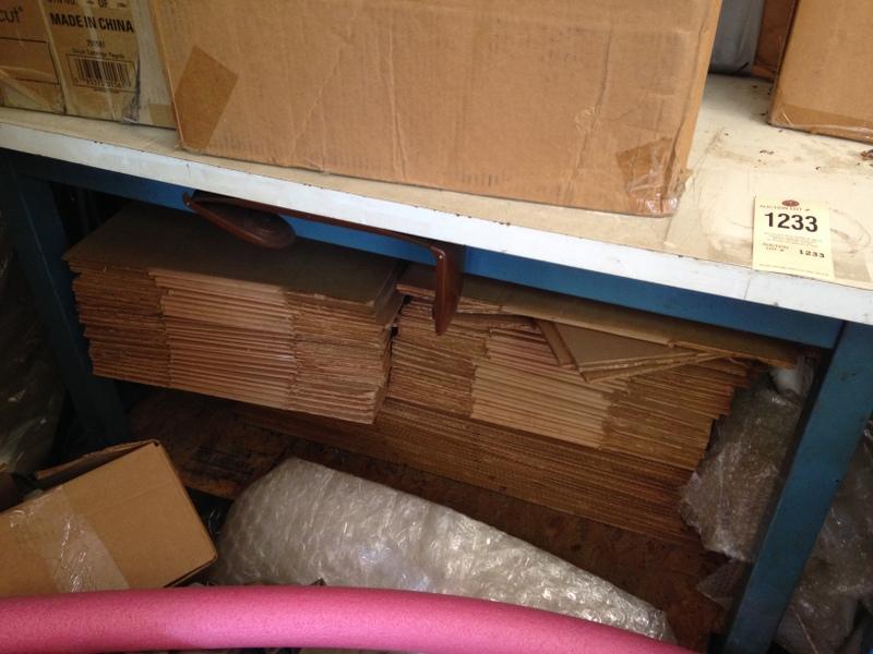 Workbench, 4' Wood/metal Contents not included)