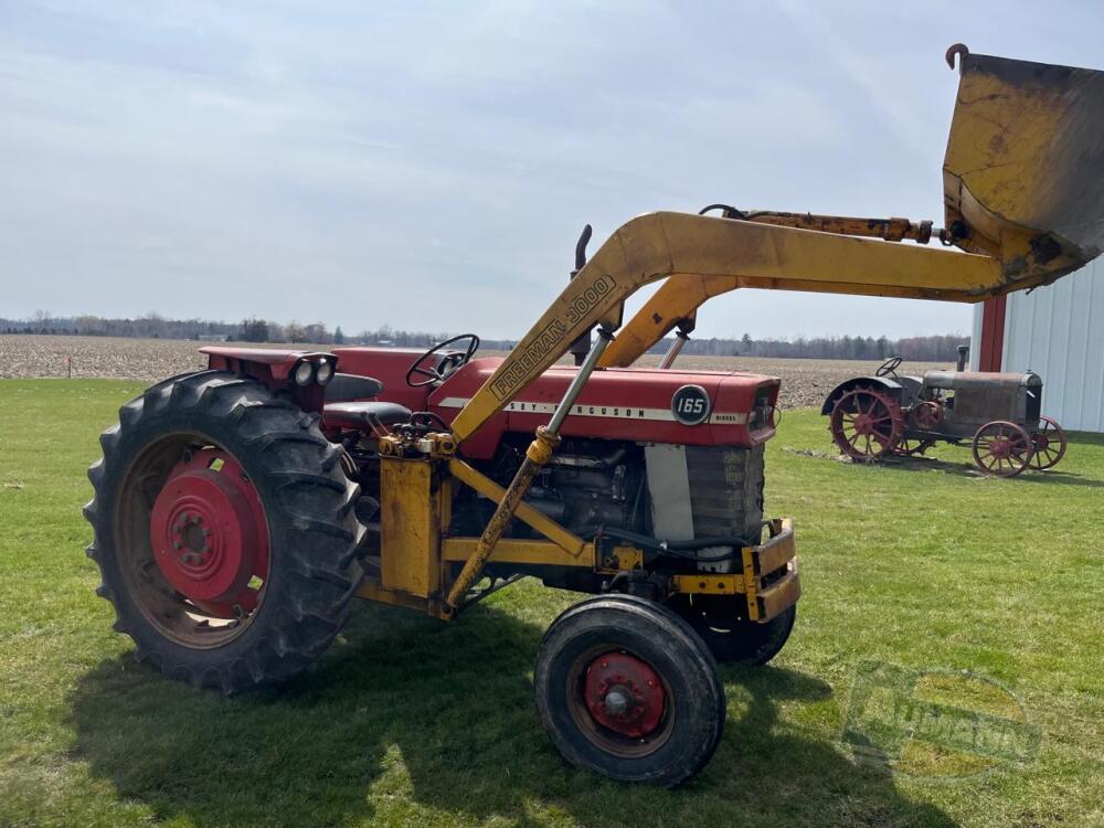 Massey Ferguson 165 Loader Tractor