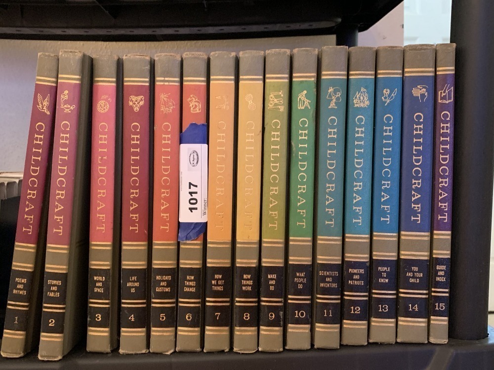 SET OF CHILDCRAFT VINTAGE (1974) VOLUME 1-15 BOOKS - LR