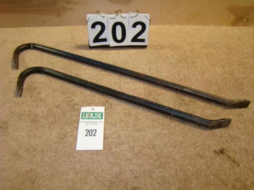 2 Crowbars image