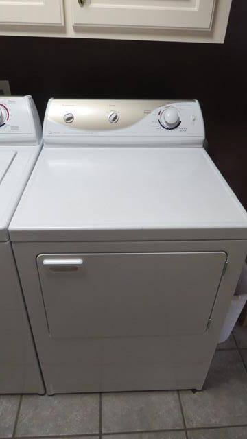Maytag X-tra large capacity Electric Dryer