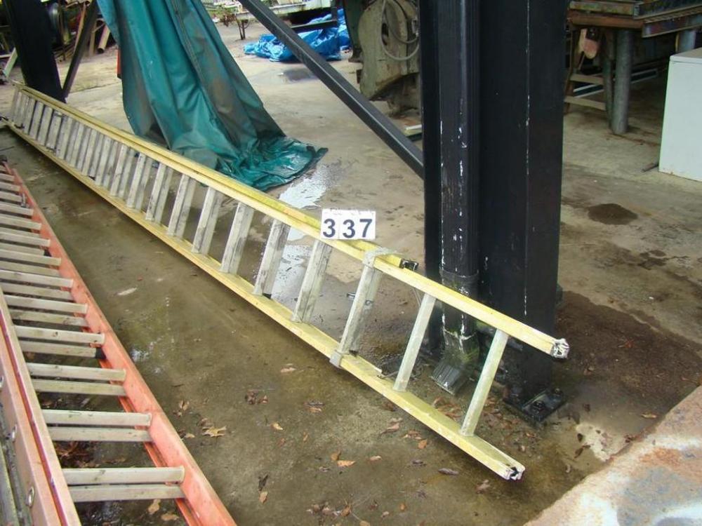 GREENBULL 40' Extension Ladder