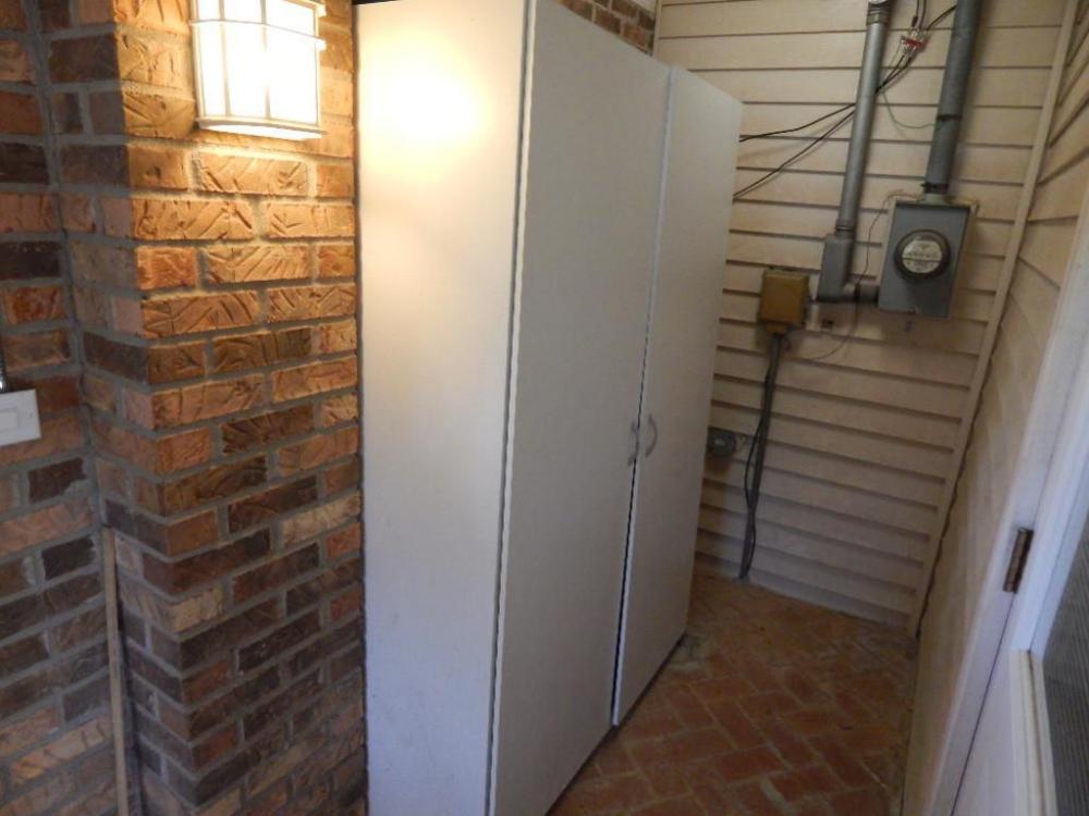 White Cabinet