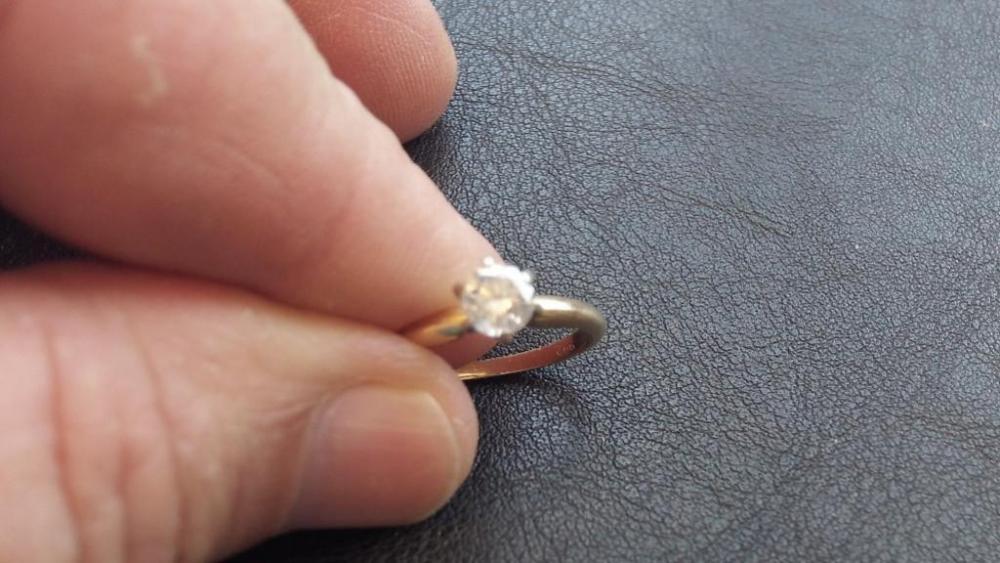 Approx. 1/3 carat diamond ring, 14K gold