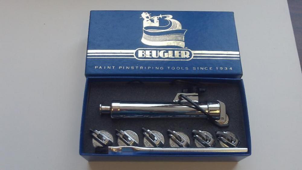 Beugler paint pinstriping tools, in case