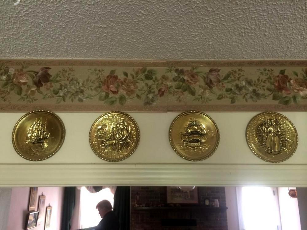 4 brass decorative hanging platters