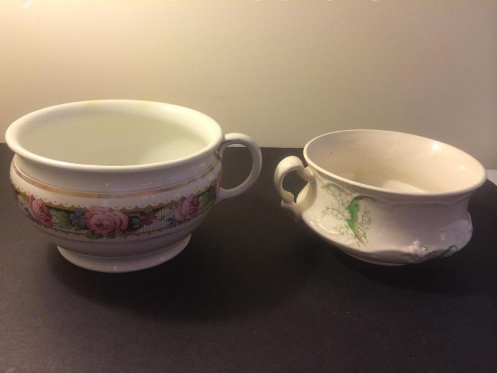 2 large soup tureens