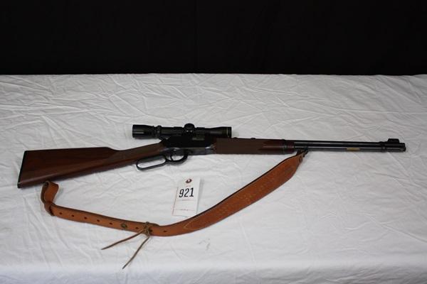 Winchester .22 Win. Mag. Lever Action rifle Model 9422MXTR w/ Leupold Vari-X 2x7 compact scope. Includes sling. SN F555494