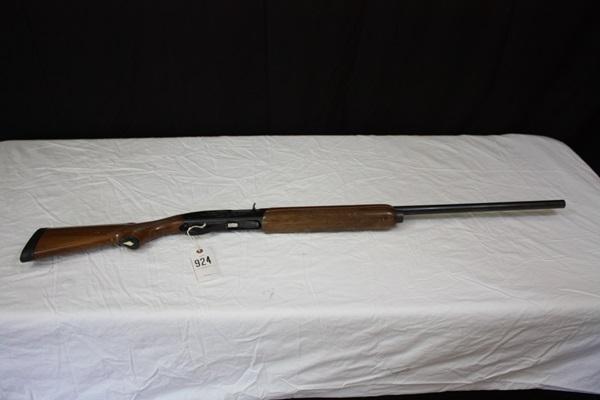 Remington Model 1100 12 gauge. 2 3/4" shells. 28" Modified Barrel. SN L137665V