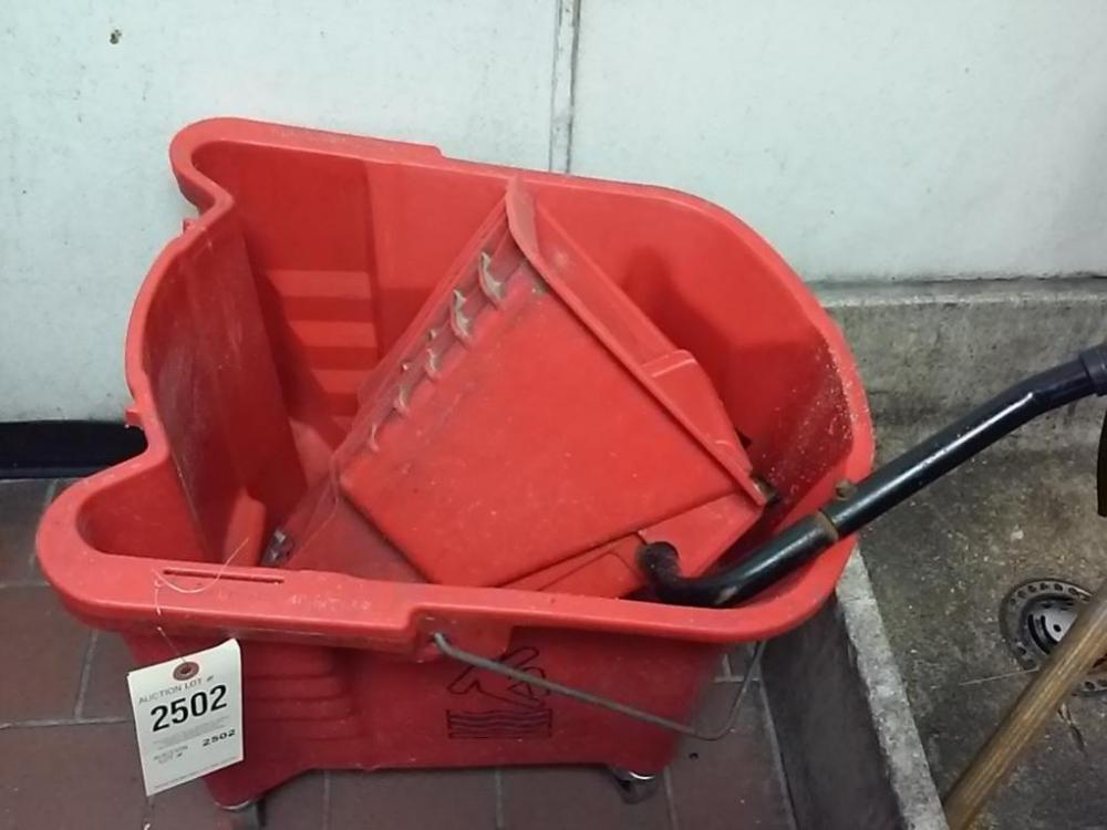 35 Qt Mop Bucket