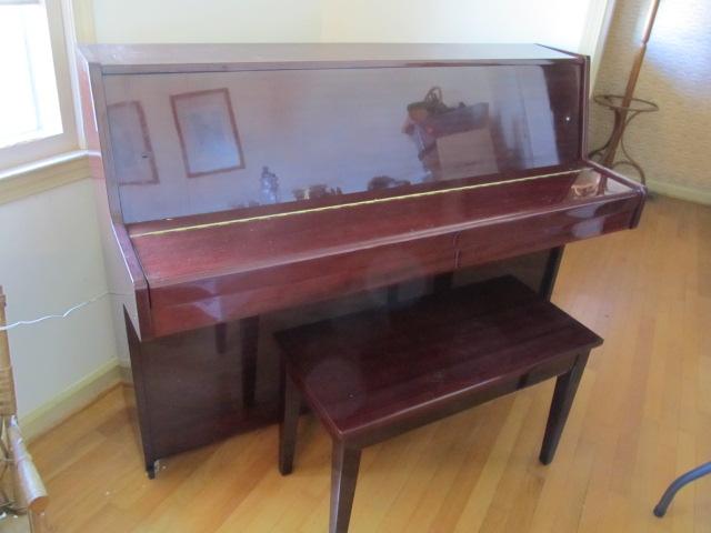 Sojin spinet size piano with bench