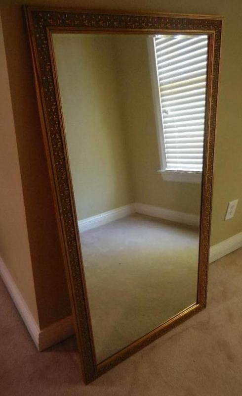Mirror; 28x52