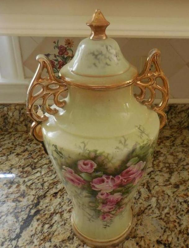 Victoria #1 Urn