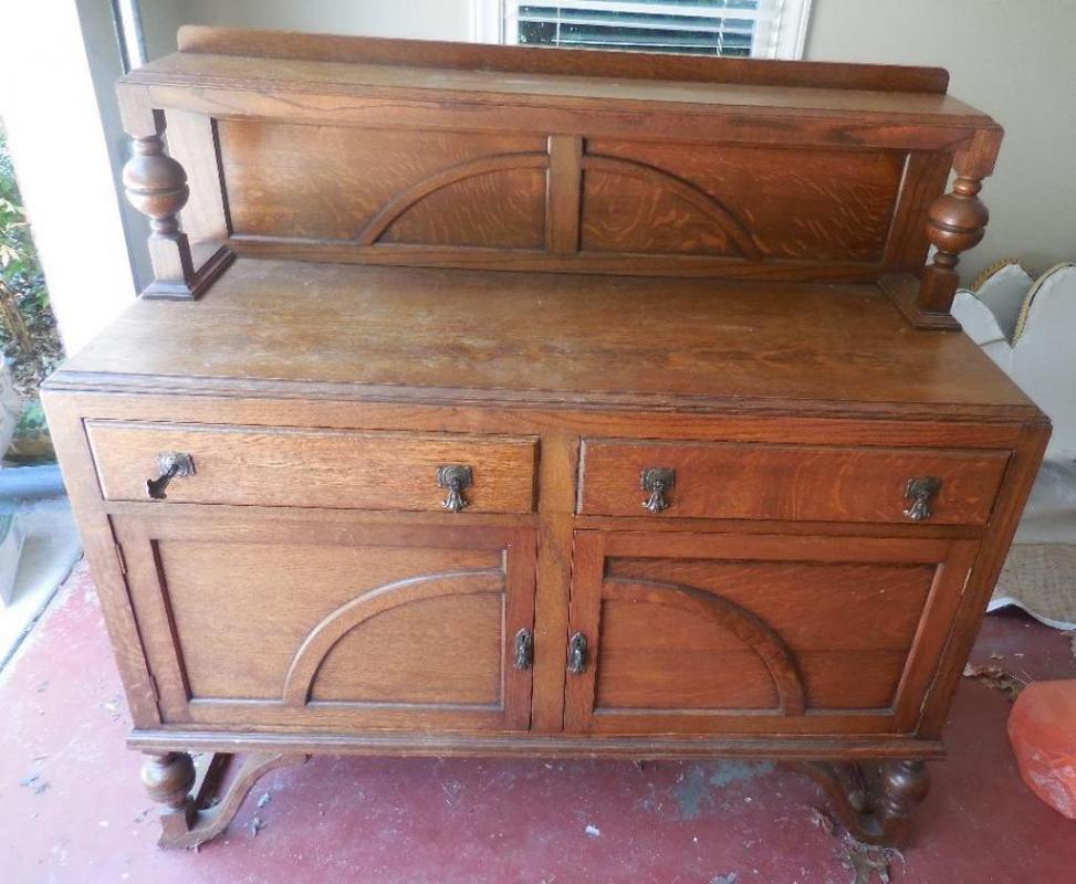 Scottish Oak Buffet with Detachable Rail